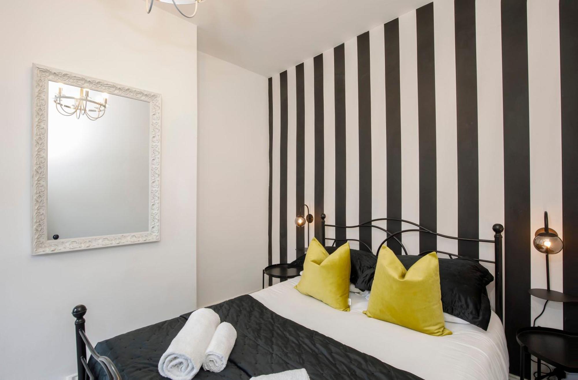 The Milton Sleeps 8 Close To York City Centre Pet Friendly Екстериор снимка
